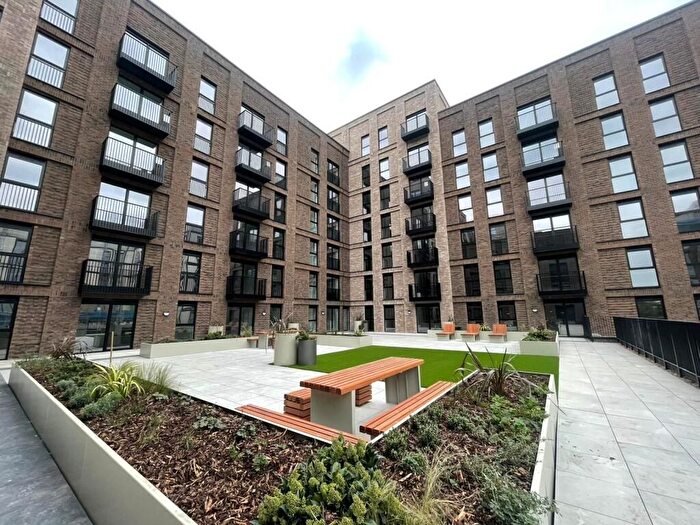 1 Bedroom Flat To Rent In Ordsall Lane, Salford, M5