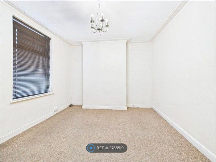 4 Bedroom Terraced House To Rent In Cedric St, Salford, M5