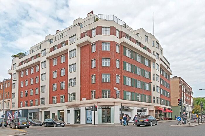 2 Bedroom Flat To Rent In Crompton Court, Brompton Road, South Kensington, London, SW3