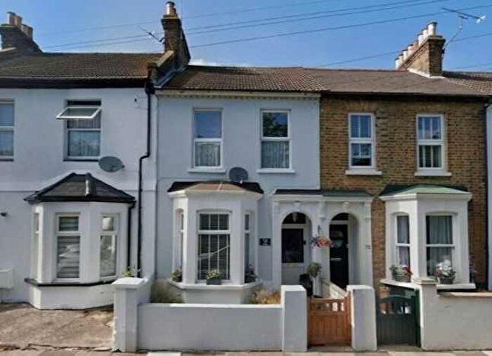 3 Bedroom Terraced House For Sale In Hamlet Road, Southend On Sea, SS1