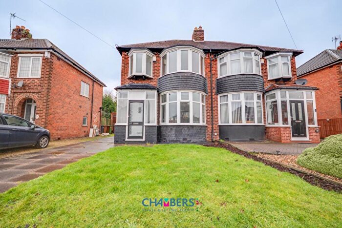 3 Bedroom Semi-Detached House For Sale In Cranmore Road, Birmingham, B36