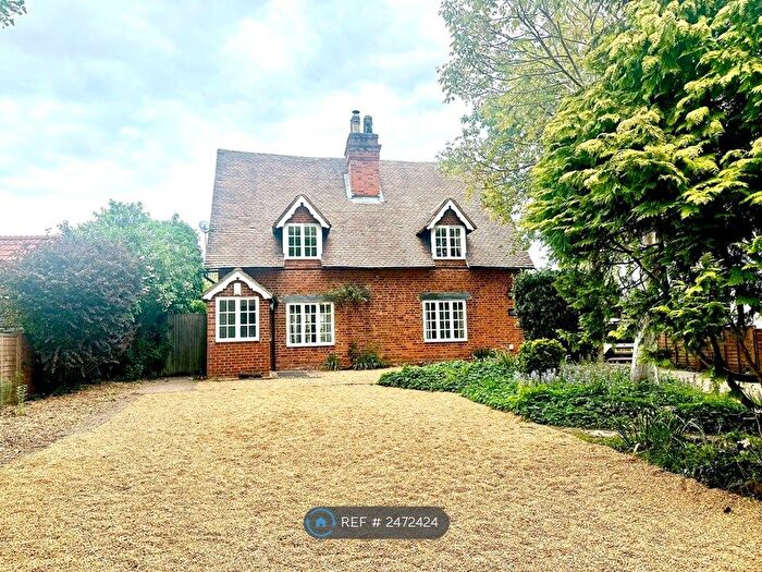 4 Bedroom Detached House To Rent In Court Farm Cottages, Dorney, Windsor, SL4