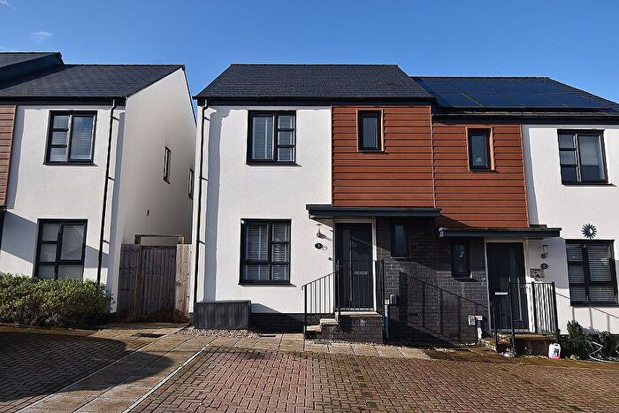 3 Bedroom Semi-Detached House For Sale In Cart Land Rise, Tithebarn, Exeter, EX1
