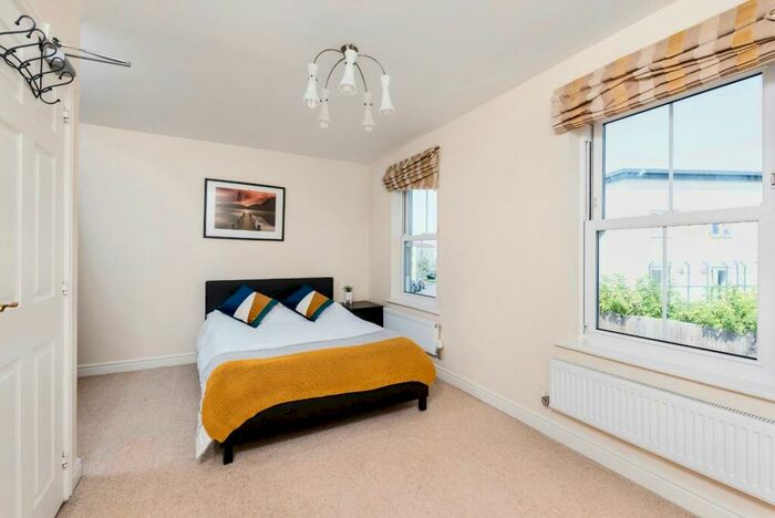 5 Bedroom Terraced House To Rent In Clarks Way, Bath, BA2