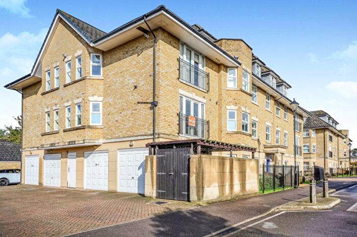 3 Bedroom Apartment To Rent In Marshall Square, Southampton, SO15