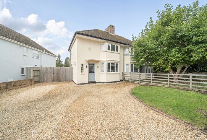 3 Bedroom Semi-Detached House For Sale In Seacourt Road, Oxford, Oxfordshire, OX2
