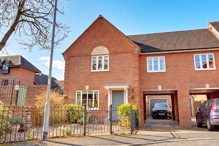 4 Bedroom Semi-Detached House For Sale In Sawbridgeworth, CM21