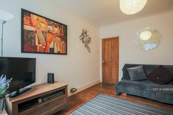 3 Bedroom End Of Terrace House To Rent In Sycamore Road, Guildford, GU1