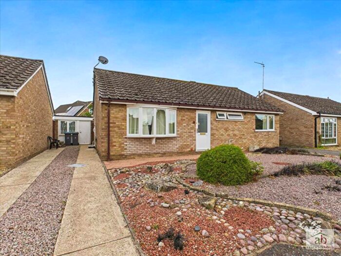 3 Bedroom Bungalow For Sale In Grange Close, Kesgrave, IP5