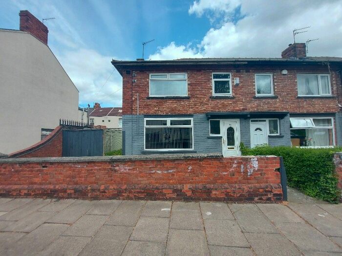 3 Bedroom Semi-Detached House To Rent In Laycock Street, Middlesbrough, TS1