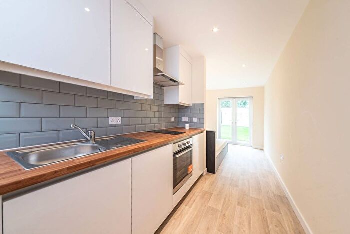 Studio To Rent In Oldfield Lane North, Greenford, UB6