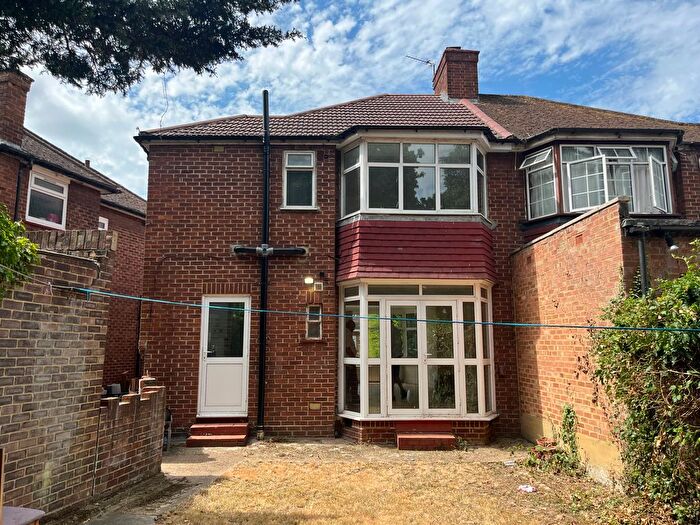 3 Bedroom Semi-Detached House To Rent In Avenue Crescent, Cranford, TW5