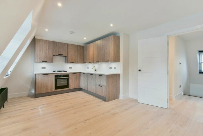 1 Bedroom Flat To Rent In Charlotte Street, Fitzrovia, W1T