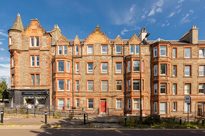 1 Bedroom Flat For Sale In Kings Road, Portobello, EH15