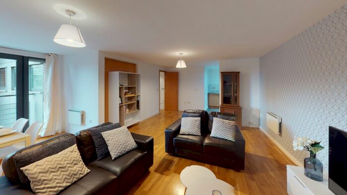 2 Bedroom Flat To Rent In Madison Square, Liverpool, L1