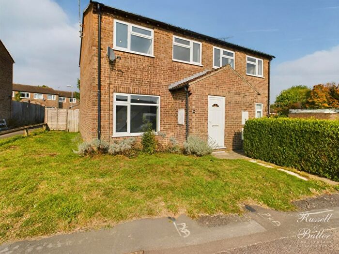 3 Bedroom Semi-Detached House To Rent In Roman Way, Brackley, Northamptonshire, NN13