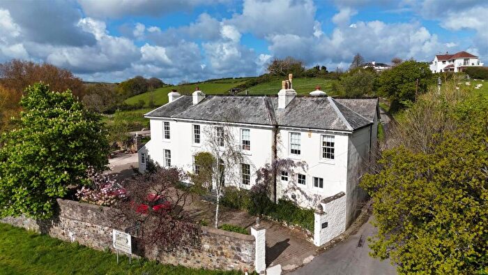 6 Bedroom Detached House For Sale In Coastal Estate In Abbotsham, EX39