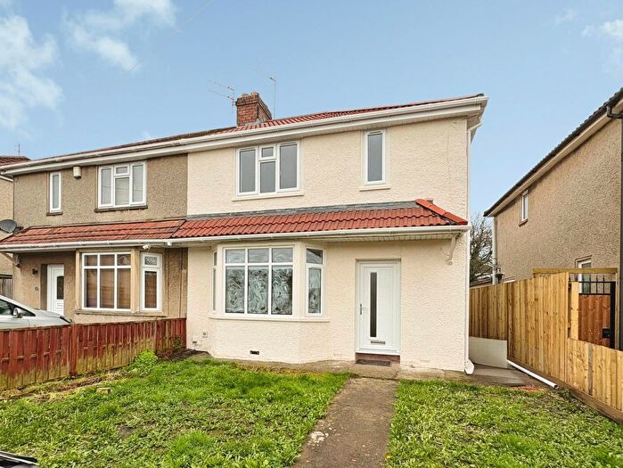 3 Bedroom Semi Detached House For Sale In Courtney Way, Bristol, South Gloucestershire, BS15