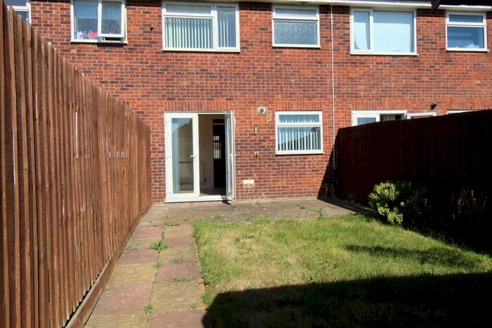 3 Bedroom Terraced House To Rent In Cheviot Way, Banbury, OX16