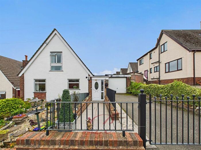 3 Bedroom Detached House For Sale In Prospect Drive, Coedpoeth, Wrexham, LL11