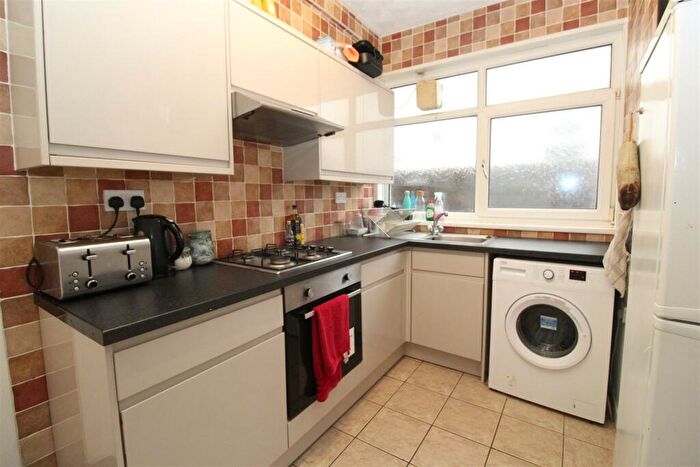 5 Bedroom House To Rent In Whitchurch Road, Heath, Cardiff, CF14