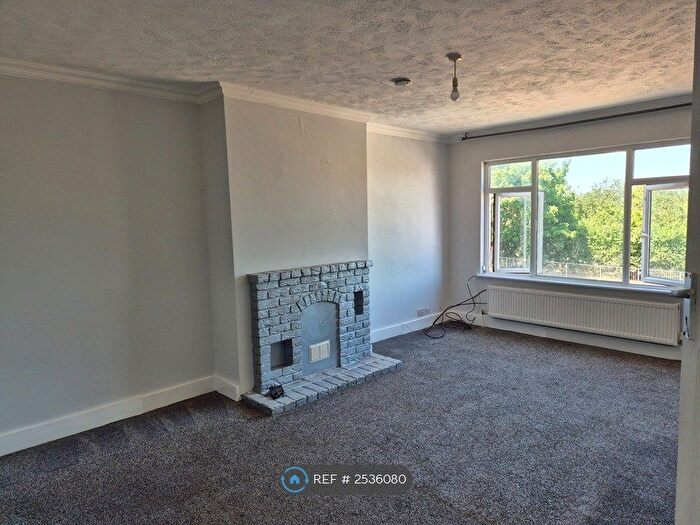 1 Bedroom Flat To Rent In Rayleigh Road, Leigh On Sea, SS9