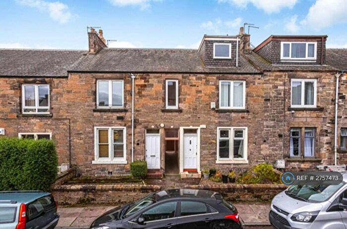 2 Bedroom Flat To Rent In Balsusney Road, Kirkcaldy, KY2