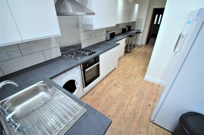 6 Bedroom Terraced House To Rent In Severn Road, Coventry, CV1