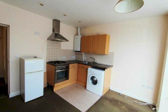 1 Bedroom Flat To Rent In Knighton Road, Southampton, SO19