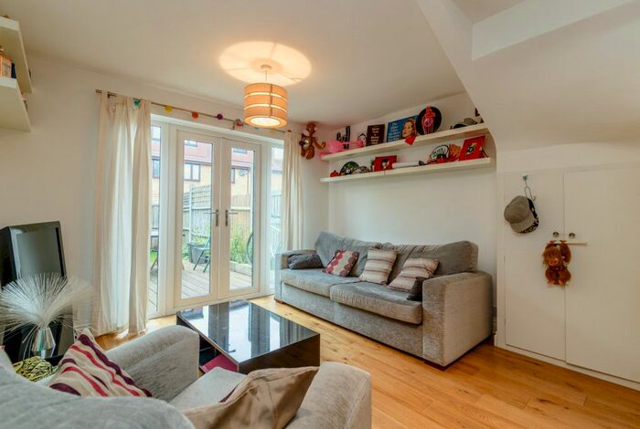 2 Bedroom Terraced House To Rent In Coopers Close, London, E1