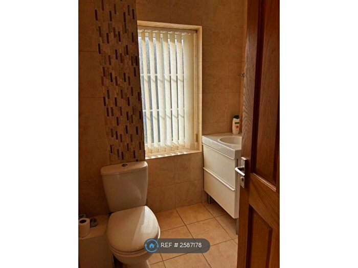 1 Bedroom Flat To Rent In Navigation Road, York, YO1