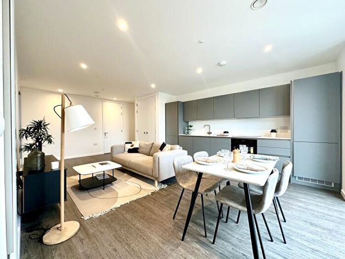 2 Bedroom Apartment For Sale In Uptown, Graphene Building Manchester, M3