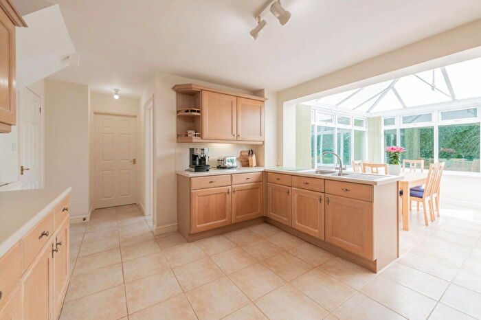 5 Bedroom Detached House For Sale In Courtenay Close, Titchfield Park, Fareham, PO15