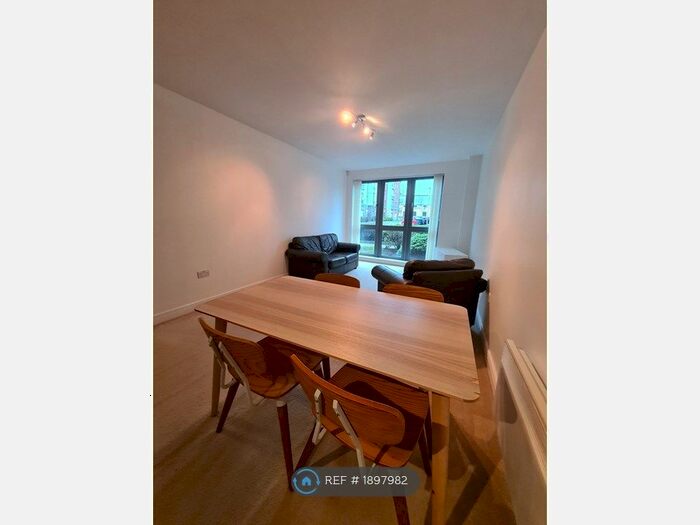 1 Bedroom Flat To Rent In Worsdell Drive, Gateshead, NE8