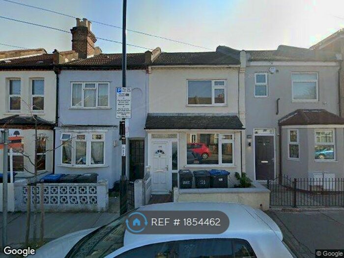3 Bedroom Terraced House To Rent In Gloucester Road, Croydon, CR0