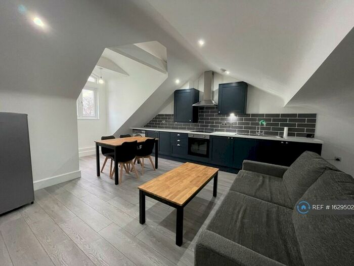 1 Bedroom Flat To Rent In Tynwald Hill, Liverpool, L13