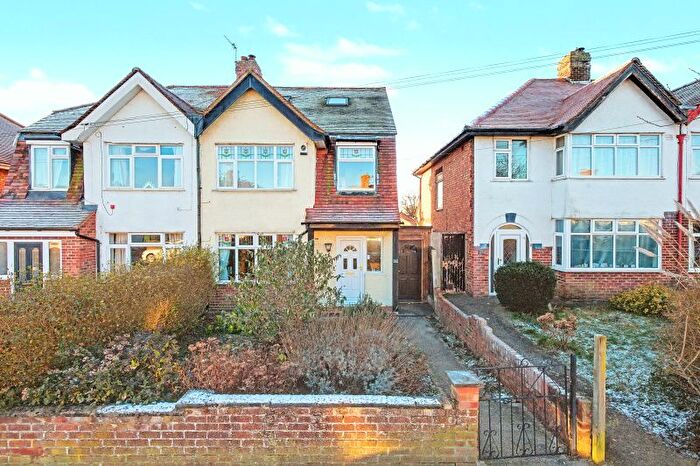 4 Bedroom Semi Detached House For Sale In Bartholomew Road, Oxford, OX4