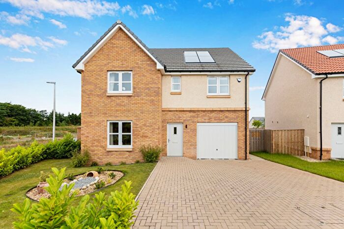 4 Bedroom Detached House For Sale In Ben Lawers Drive, East Calder, EH53