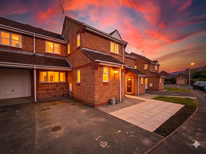 3 Bedroom Terraced House For Sale In Heron Park, Peterborough, PE1