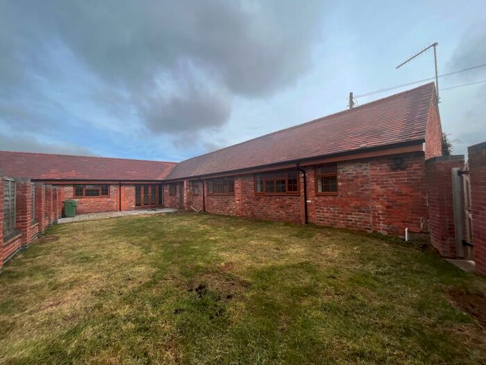 3 Bedroom Barn Conversion To Rent In Spout House Barn, Dodford, B61