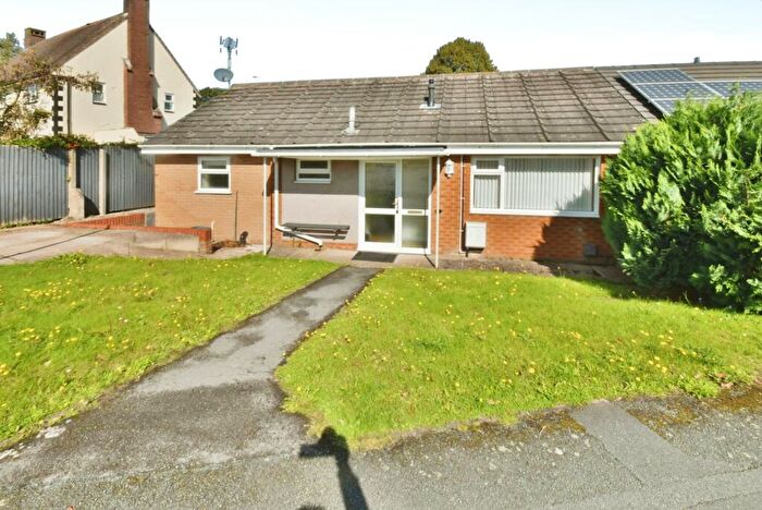 2 Bedroom Bungalow To Rent In Hermitage Drive, Wrexham, LL13