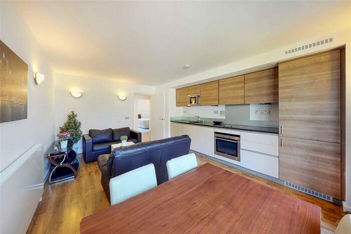 2 Bedroom Flat To Rent In Teal Street, Greenwich, London, SE10