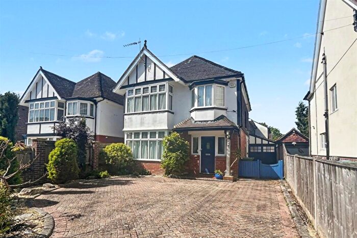 3 Bedroom Detached House For Sale In Banister Park, SO15
