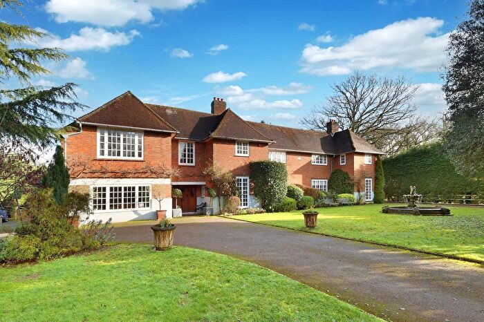 6 Bedroom Country House For Sale In Wapseys Lane, Hedgerley, Buckinghamshire, SL2