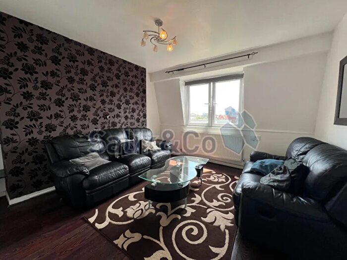 1 Bedroom Flat To Rent In Digby St, London, E2