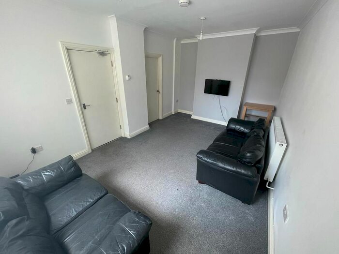 4 Bedroom Terraced House To Rent In Croston Street, Hanley, Stoke-On-Trent, ST1