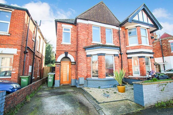 3 Bedroom Semi Detached House For Sale In Radnor Park Road, Folkstone, CT19