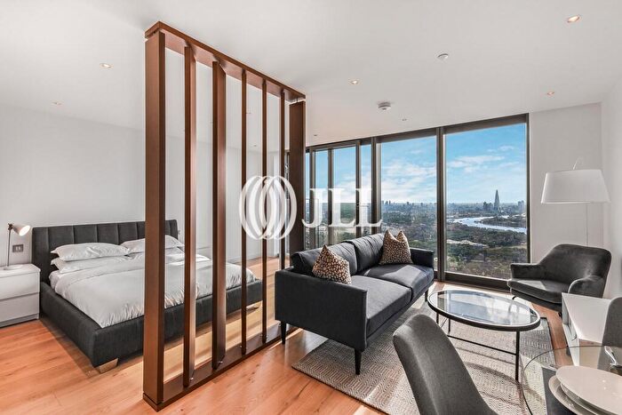 Flat To Rent In Landmark Pinnacle, Marsh Wall, E14