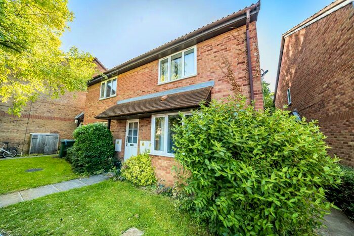 1 Bedroom Maisonette To Rent In Moor Pond Close, Bicester, OX26