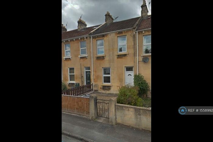 5 Bedroom Terraced House To Rent In Lorne Road, Bath, BA2